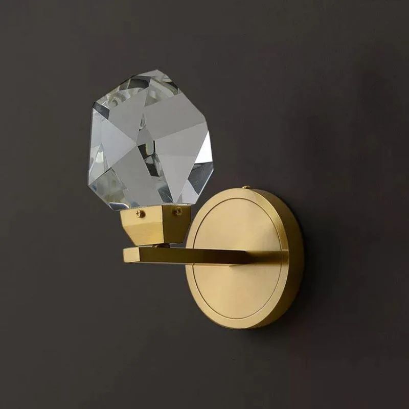 Slipe Faceted Crystal Prisms Short Wall Sconce