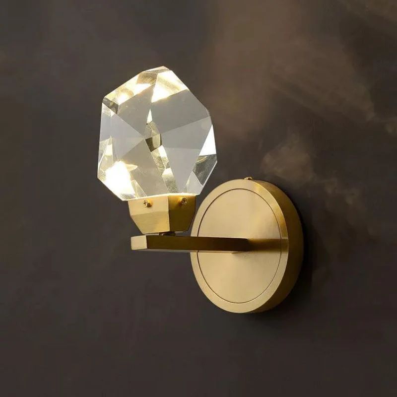 Slipe Faceted Crystal Prisms Short Wall Sconce